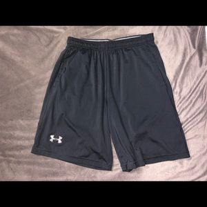 (NWOT) Men’s under armour shorts